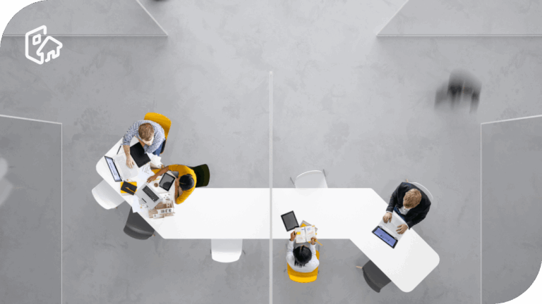 Hoteling-en-la-oficina-que-es-y-como-implantar-un-sistema-de-reserva-de-escritorios (1)